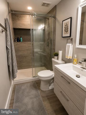 8107 BROWN CT, Alexandria, VA 22306