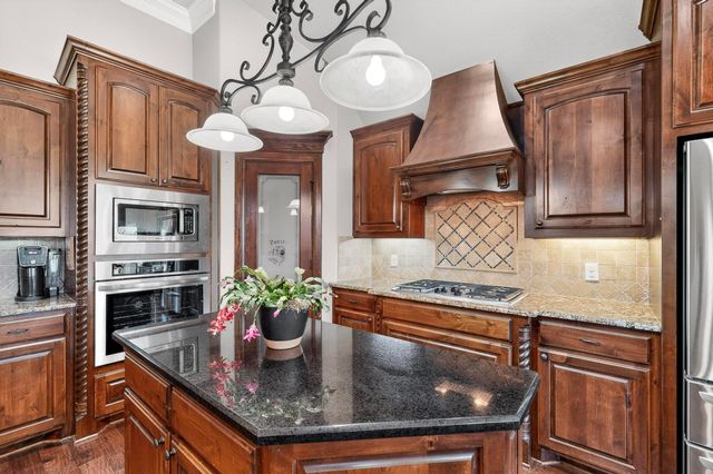 3445 Abes Landing Drive, Granbury, TX 76049