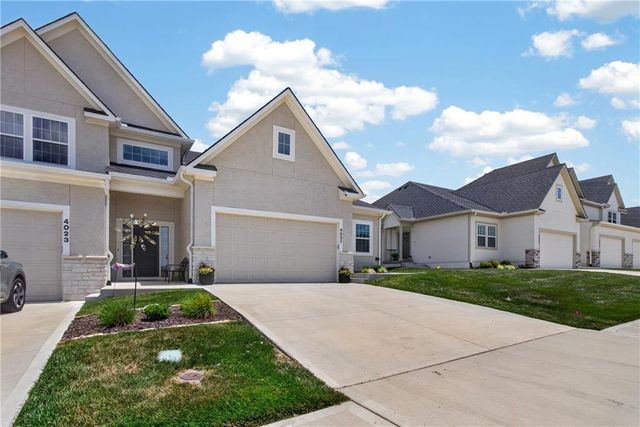 4021 NE Sagamore Drive D, Lee's Summit, MO 64064