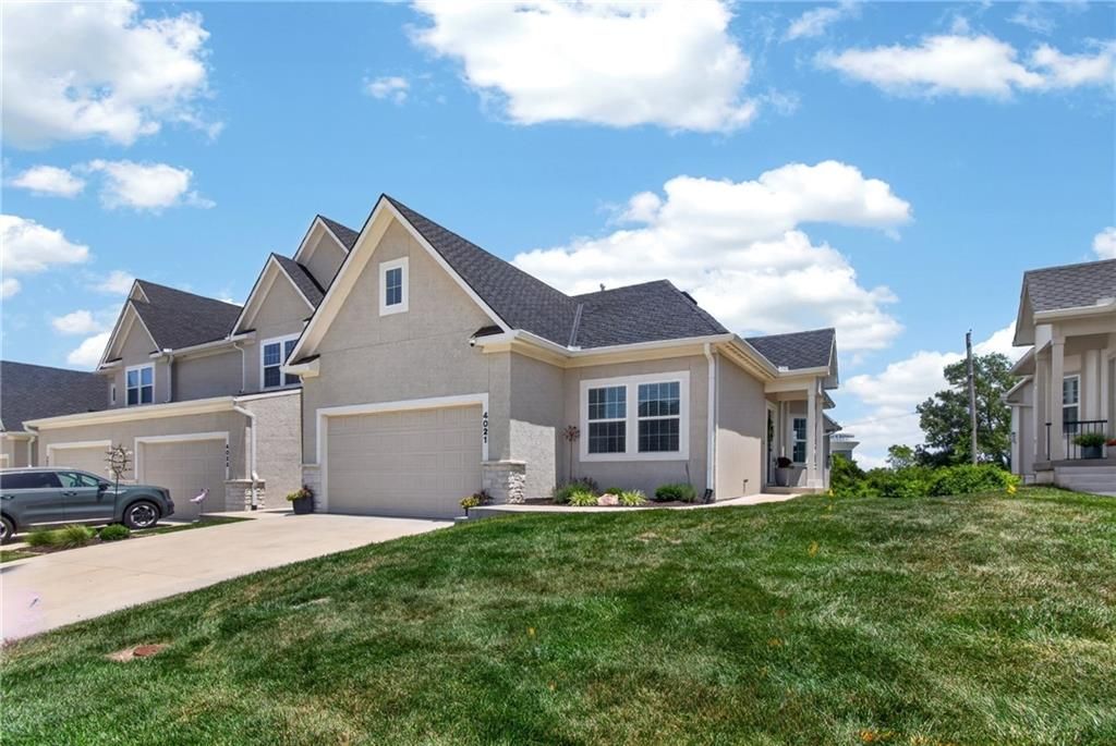 4021 NE Sagamore Drive D, Lee's Summit, MO 64064