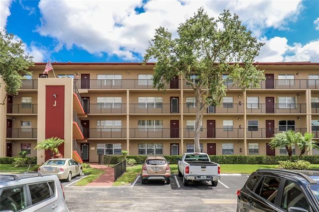 13455 SW 9th Court 404j, Pembroke Pines, FL 33027