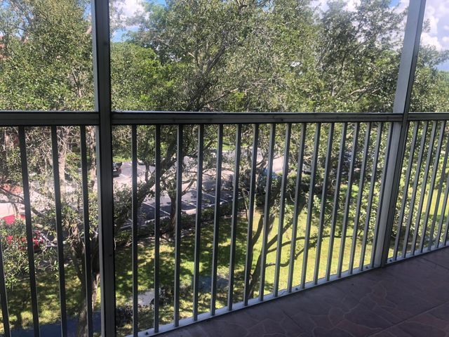 13455 SW 9th Court 404j, Pembroke Pines, FL 33027