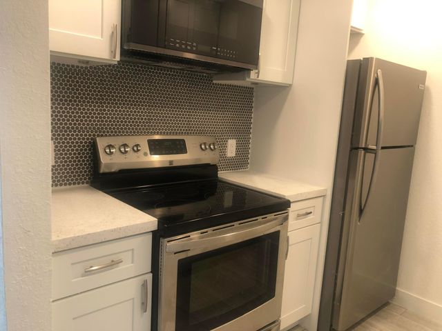 13455 SW 9th Court 404j, Pembroke Pines, FL 33027