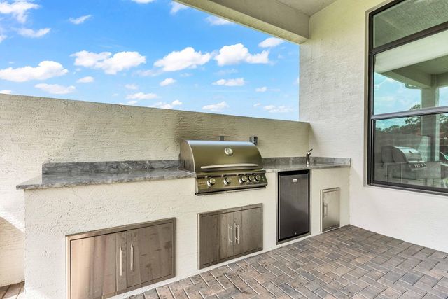 2989 SW Goldenglow Drive, Palm City, FL 34990