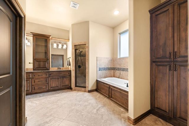 1548 Palazzo Pointe, Edmond, OK 73034