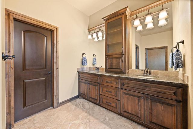 1548 Palazzo Pointe, Edmond, OK 73034