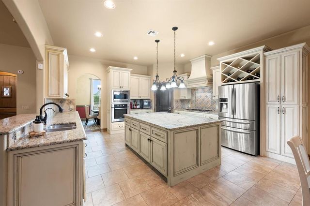 1548 Palazzo Pointe, Edmond, OK 73034