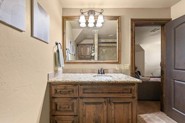 1548 Palazzo Pointe, Edmond, OK 73034