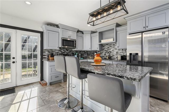 825 N 83rd Terrace, Kansas City, KS 66112