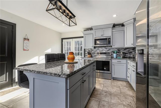 825 N 83rd Terrace, Kansas City, KS 66112