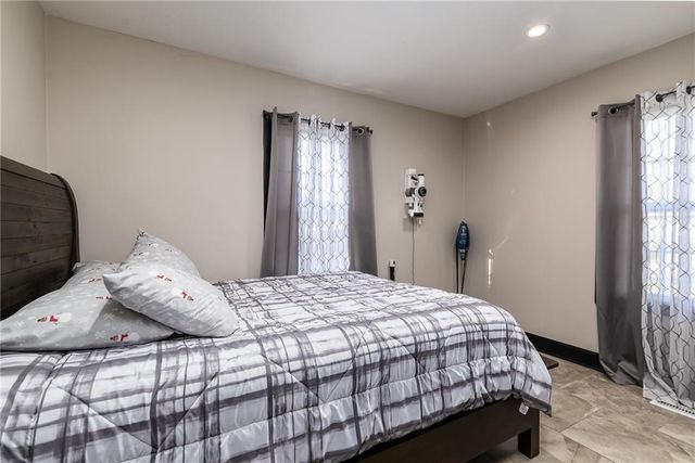 825 N 83rd Terrace, Kansas City, KS 66112