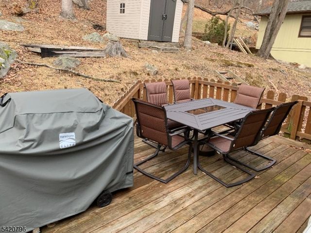 112 Seneca Lake Rd, Sparta Twp., NJ 07871