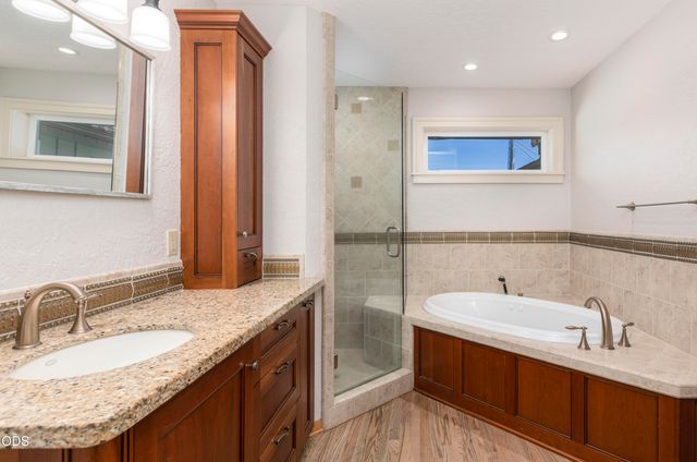 734 NW Midland Avenue, Grants Pass, OR 97526
