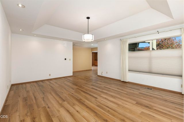 734 NW Midland Avenue, Grants Pass, OR 97526