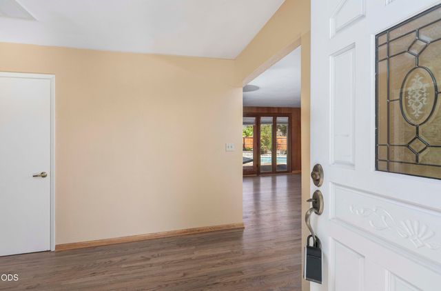 734 NW Midland Avenue, Grants Pass, OR 97526