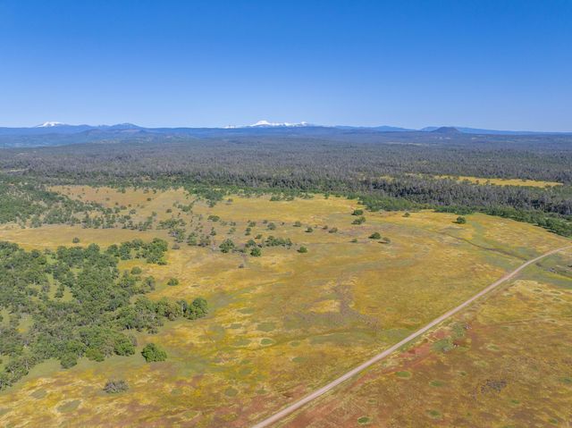 7576 Bear Creek Way, Millville, CA 96062