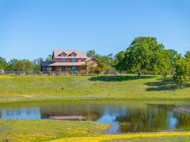 7576 Bear Creek Way, Millville, CA 96062