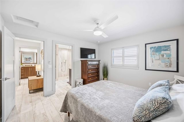 2117 RIVIERA DRIVE, Sarasota, FL 34232