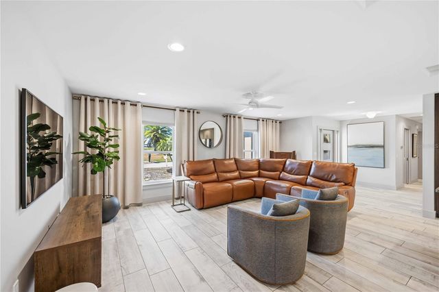 2117 RIVIERA DRIVE, Sarasota, FL 34232