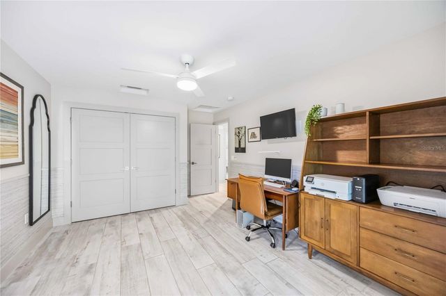 2117 RIVIERA DRIVE, Sarasota, FL 34232