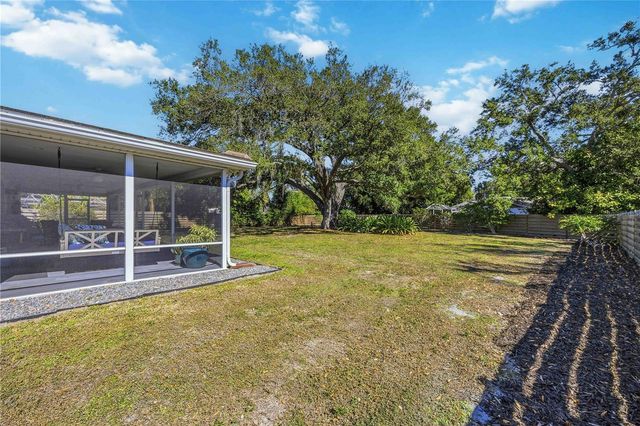 2117 RIVIERA DRIVE, Sarasota, FL 34232