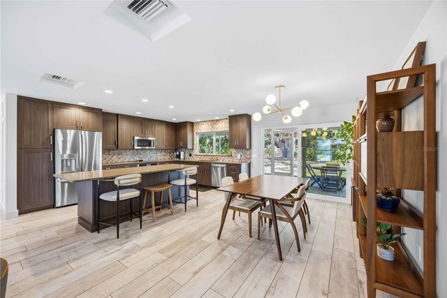 2117 RIVIERA DRIVE, Sarasota, FL 34232