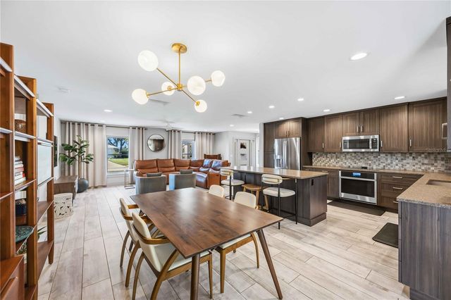 2117 RIVIERA DRIVE, Sarasota, FL 34232