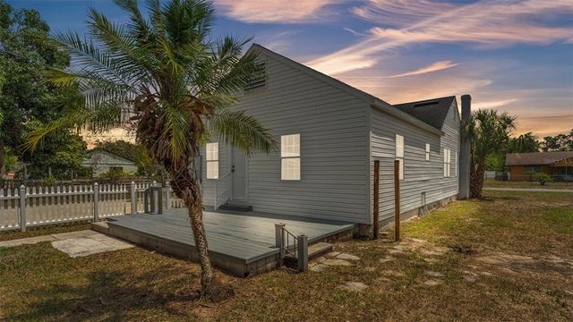 725 AVENUE B SW, Winter Haven, FL 33880