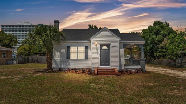 725 AVENUE B SW, Winter Haven, FL 33880