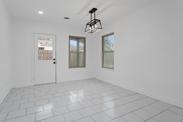 29 Knotty Pine Lane, Orange, TX 77630