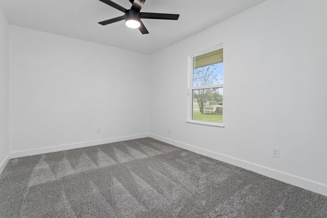 29 Knotty Pine Lane, Orange, TX 77630