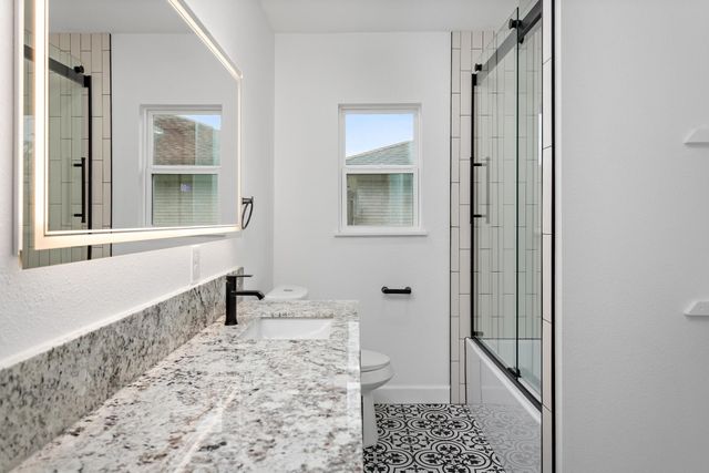 29 Knotty Pine Lane, Orange, TX 77630