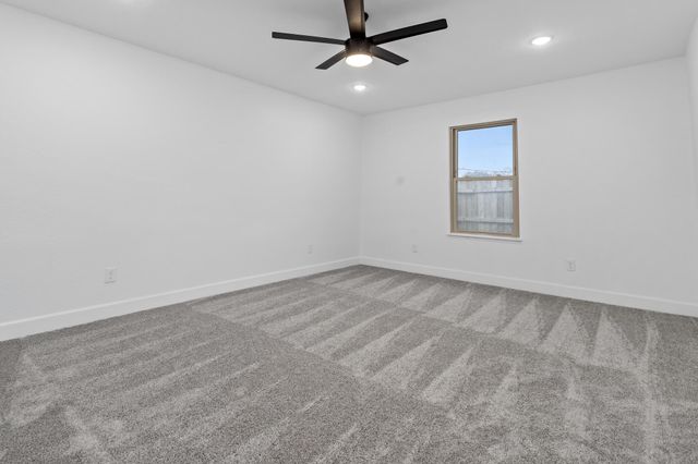 29 Knotty Pine Lane, Orange, TX 77630