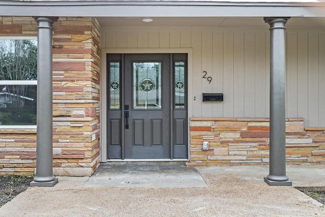 29 Knotty Pine Lane, Orange, TX 77630