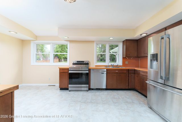 1874 Birchwood Drive, Okemos, MI 48864