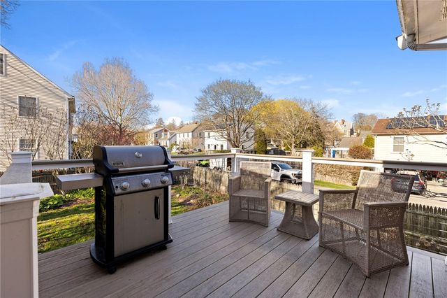 132 Ruggles Avenue, Newport, RI 02840