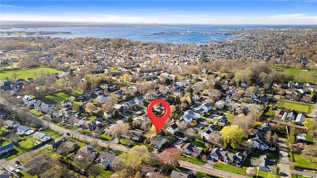 132 Ruggles Avenue, Newport, RI 02840