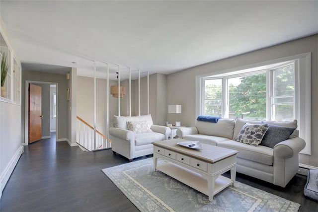 132 Ruggles Avenue, Newport, RI 02840
