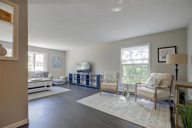 132 Ruggles Avenue, Newport, RI 02840