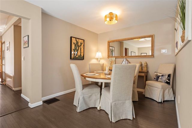 132 Ruggles Avenue, Newport, RI 02840