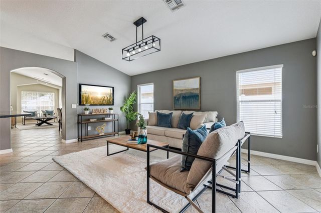 1462 BARN OWL LOOP, Sanford, FL 32773