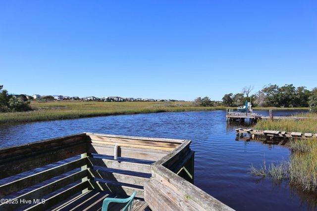 116 SW 6th Street, Oak Island, NC 28465