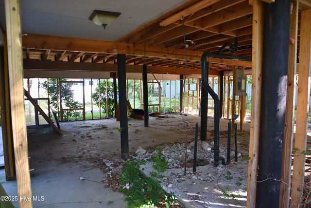 116 SW 6th Street, Oak Island, NC 28465