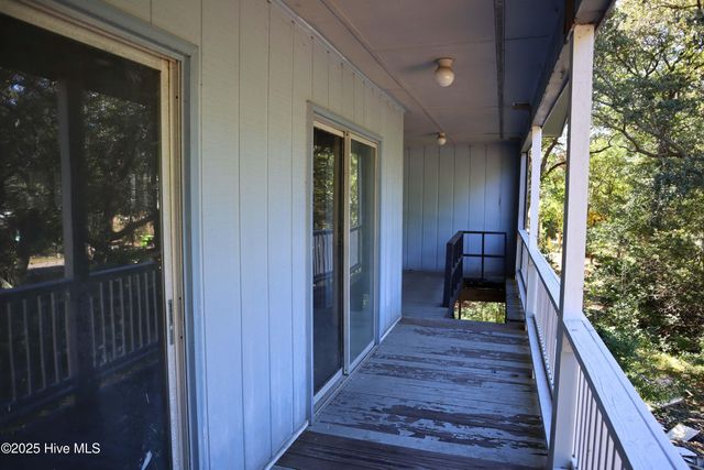 116 SW 6th Street, Oak Island, NC 28465