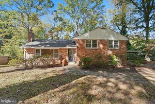 2904 SWANEE LN, Fairfax, VA 22031
