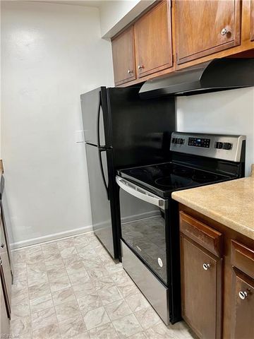 1307 Cypress Ave Apt 103, Virginia Beach, VA 23451