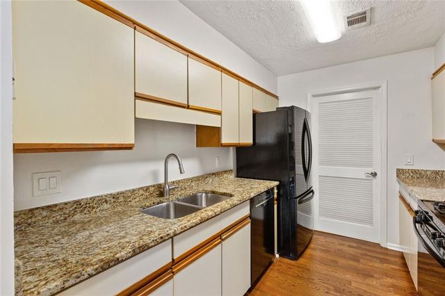 208 Bridge Lane SE, Smyrna, GA 30082