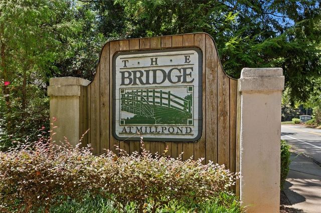 208 Bridge Lane SE, Smyrna, GA 30082