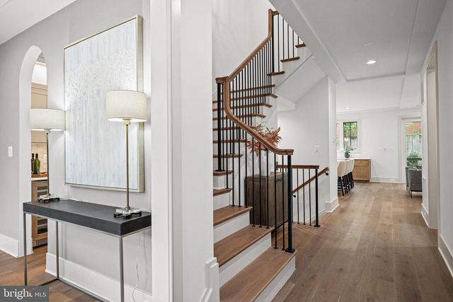 2133 N OAKLAND ST, Arlington, VA 22207