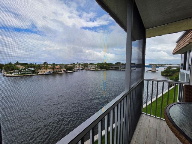 650 Snug Harbor Drive G401, Boynton Beach, FL 33435